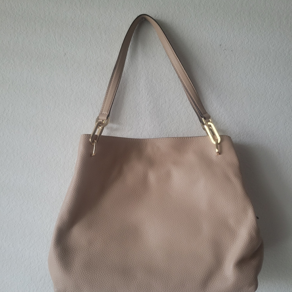 Michael Kors Beige Leather Shoulder Large Tote Bag Purse - Picture 3 of 11